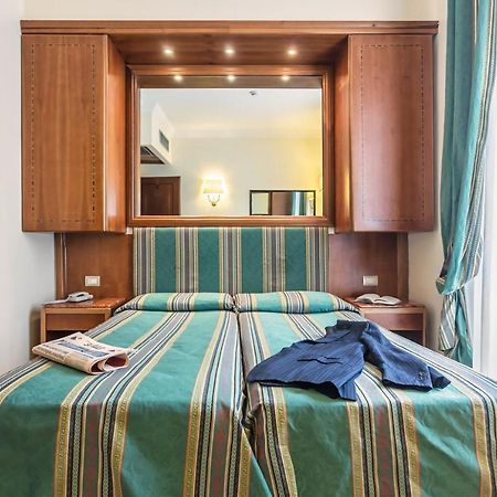 Raeli Hotel Siracusa Rom Eksteriør billede