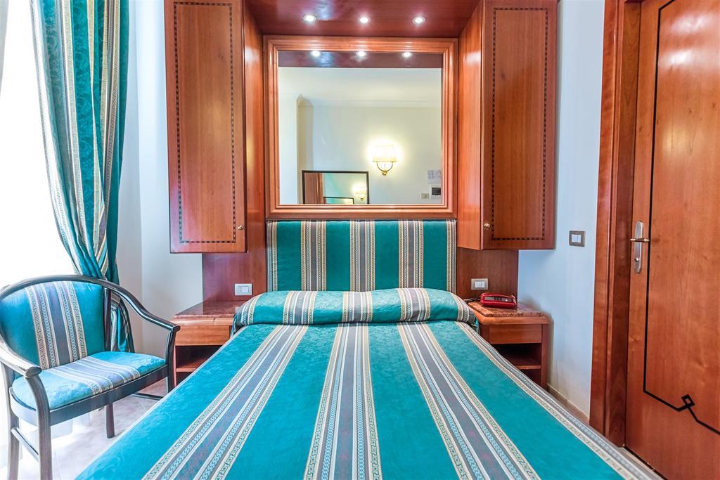 Raeli Hotel Siracusa Rom Eksteriør billede