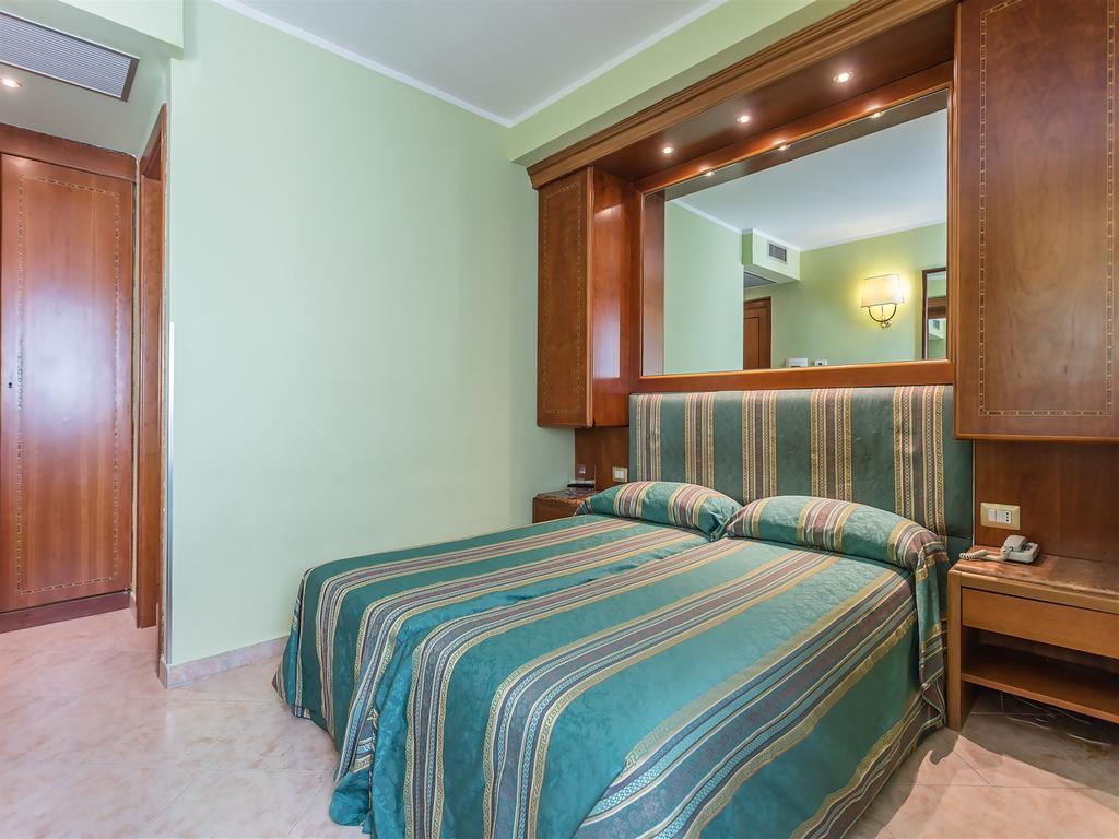 Raeli Hotel Siracusa Rom Eksteriør billede