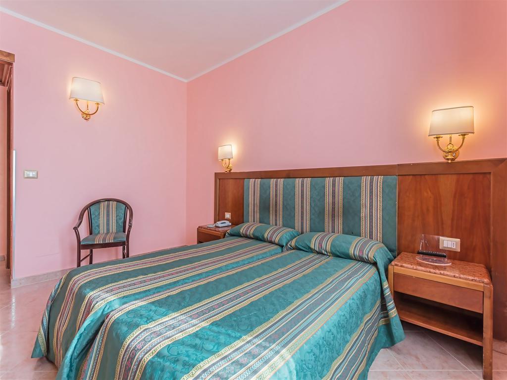 Raeli Hotel Siracusa Rom Eksteriør billede