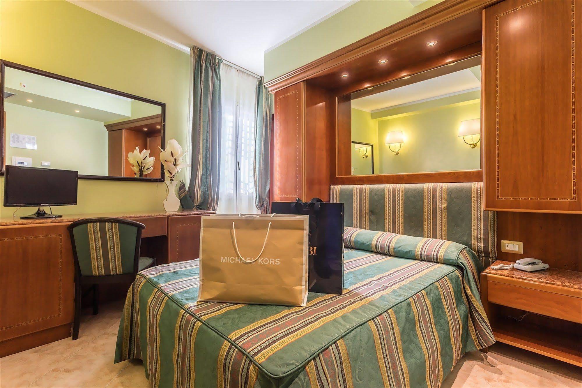 Raeli Hotel Siracusa Rom Eksteriør billede